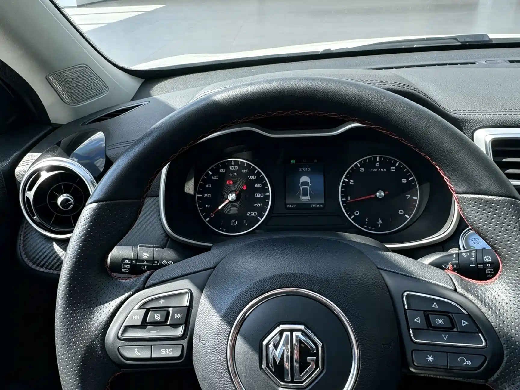 Photo 10 - MG ZS