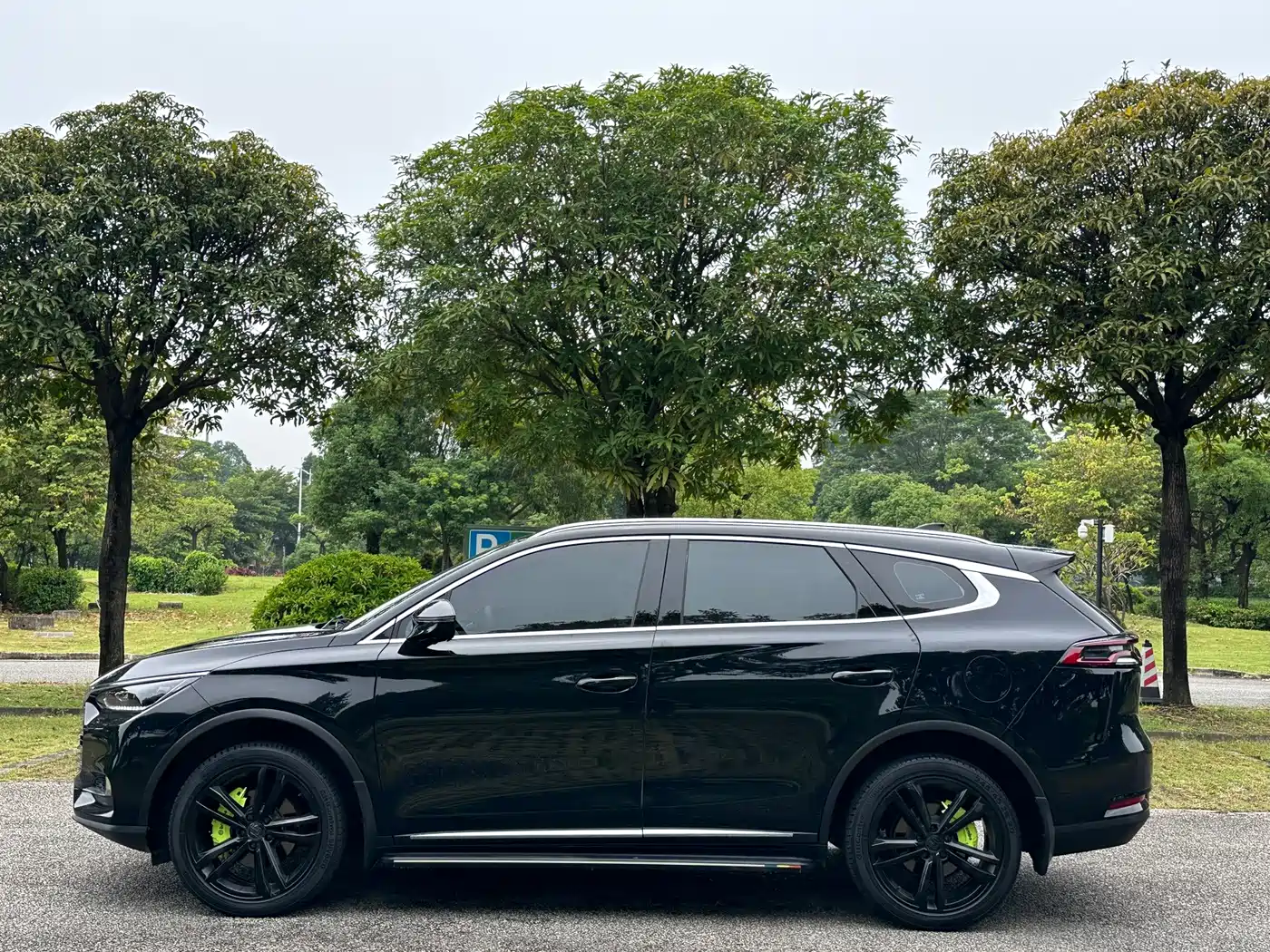 BYD Tang 2020 2021 2.0T Automatic Flagship