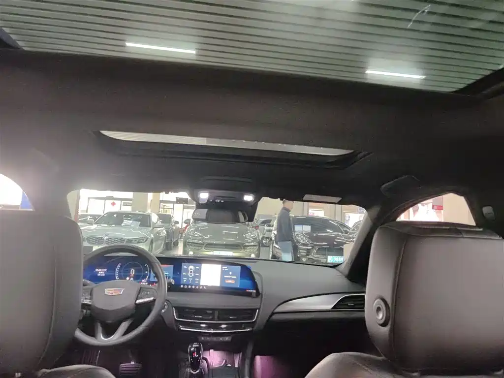 CADILLAC CT5