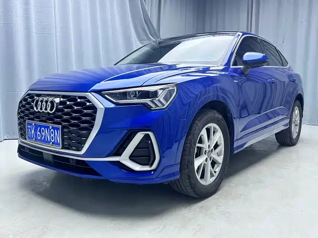 Audi Q3 Sportback 2020 35 TFSI Progressive — фото 1