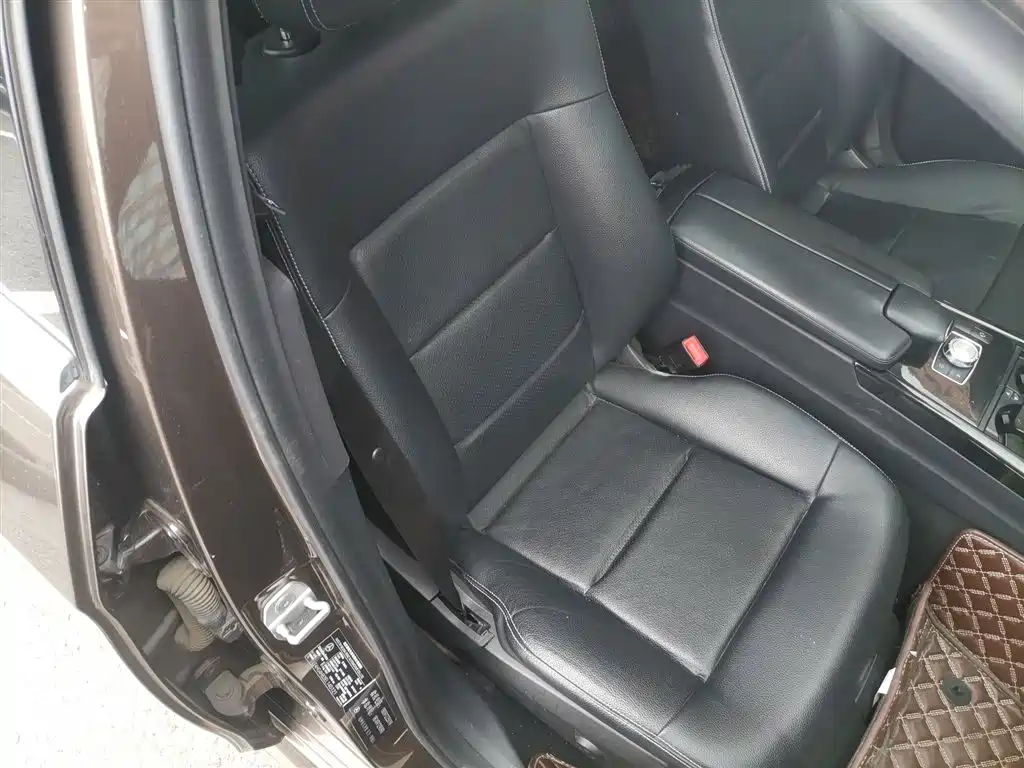 Mercedes-Benz E-Class 2014 Facelift E 260 L Sport фото 18