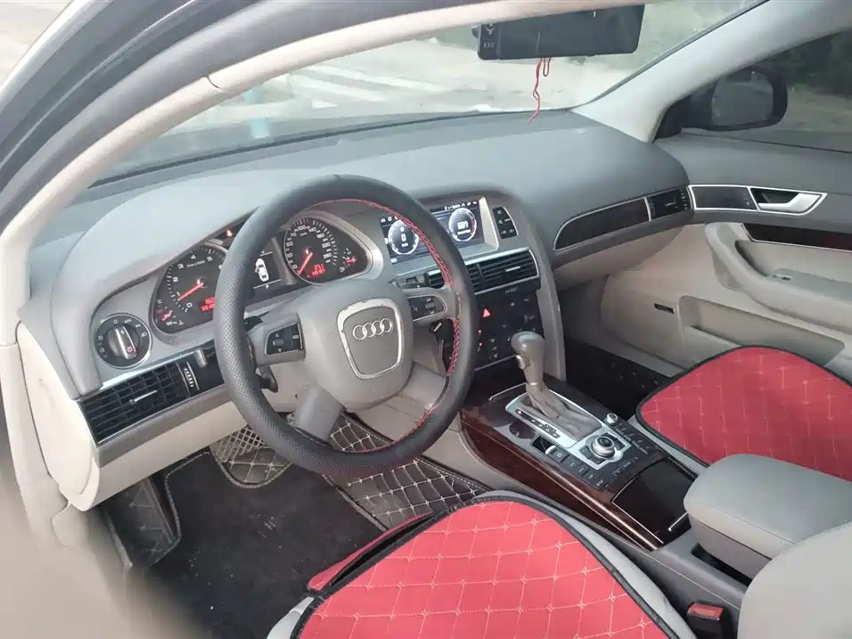 Audi A6L 2010 2.4L Luxury фото 14