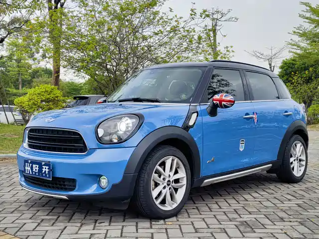 MINI COUNTRYMAN