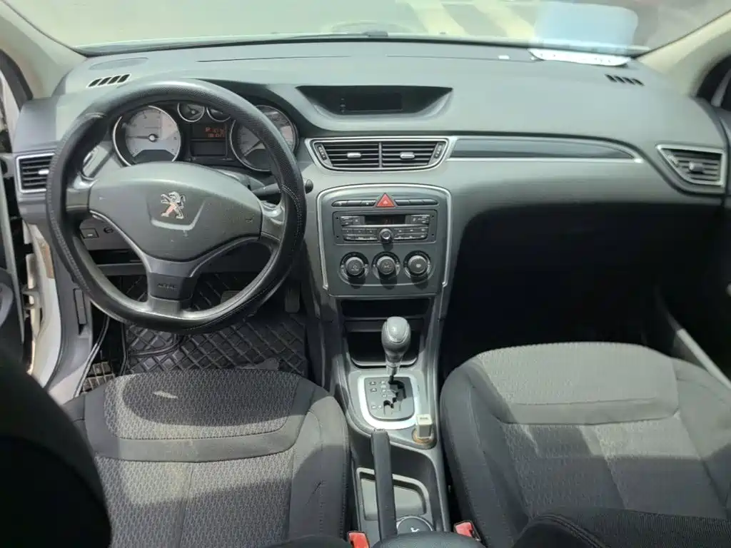 Peugeot 308 2014 2014 Model Joy Edition Classic 1.6L Automatic Superior Style