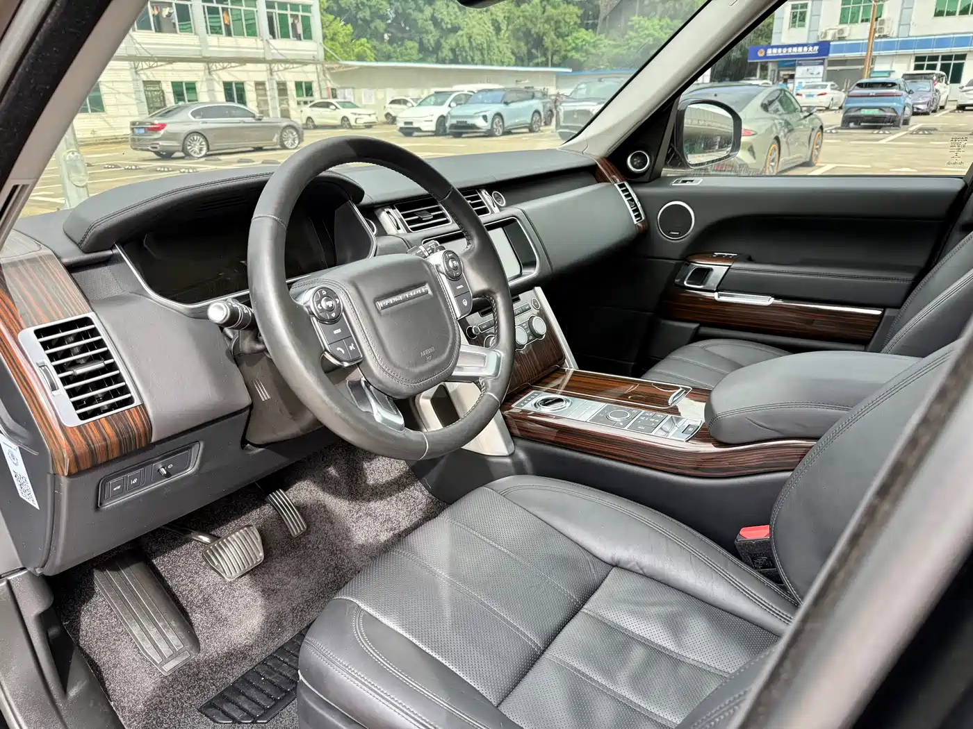 Фото 4 - Land Rover Range Rover