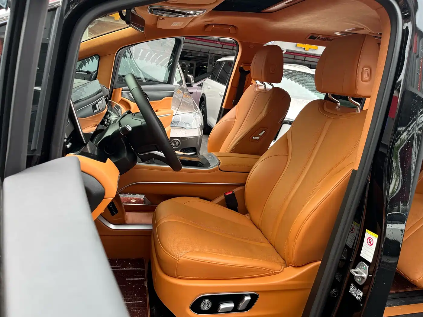 WEY Alpine 2024 2023 AWD Executive Long Wheelbase