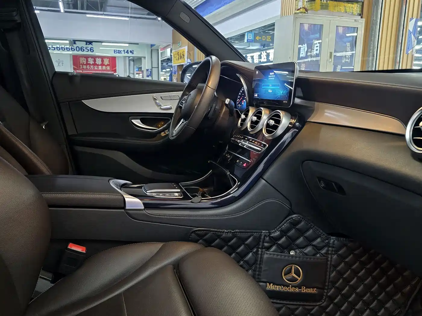 Mercedes-Benz GLC 2021 GLC 260 L 4MATIC Sporty фото 11