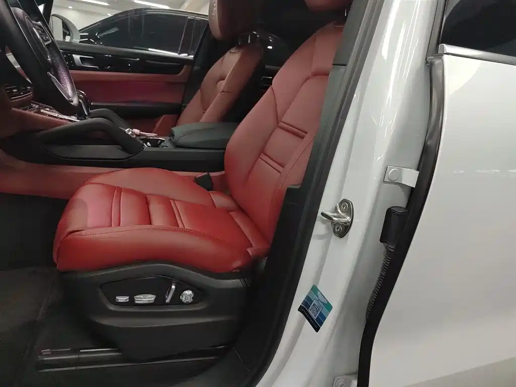 Porsche Cayenne 2019 Cayenne 3.0T фото 15