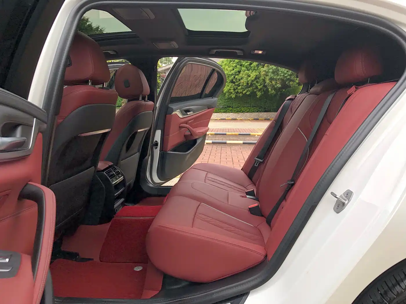 BMW 5 Series 2023 530Li Leading M Sport Package фото 14