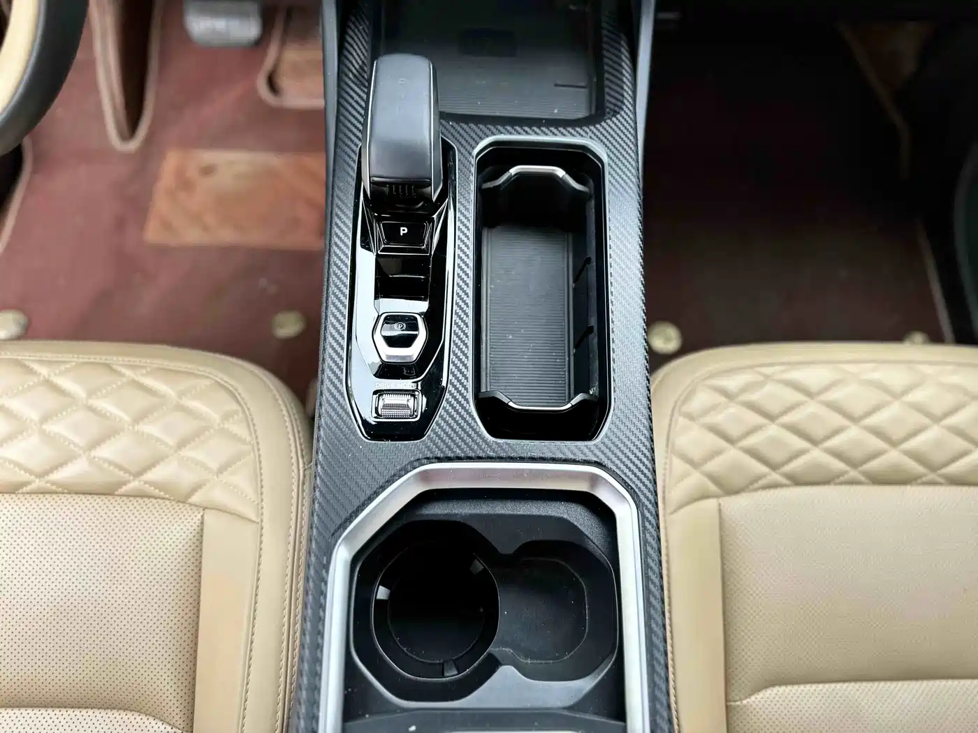 Geely Haoyue L 2023 2023 2.0T DCT Flagship