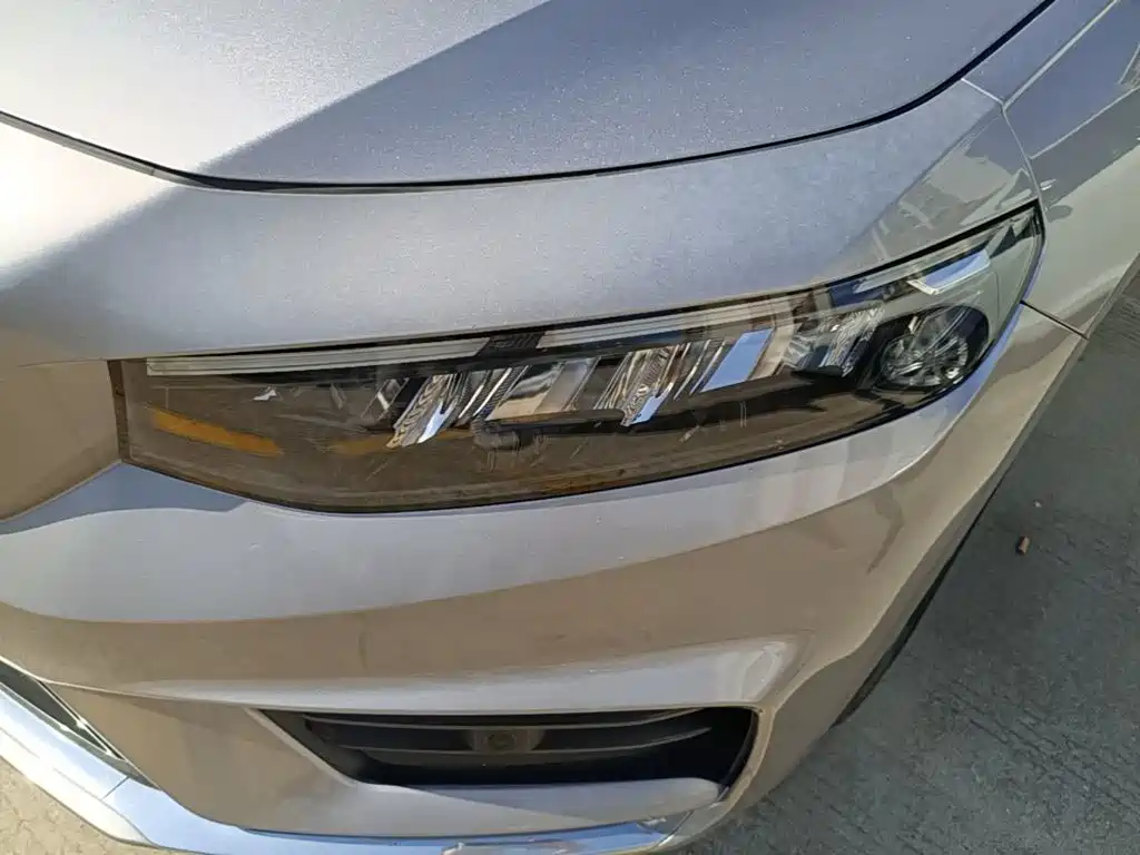 Фото 24 - Geely Preface