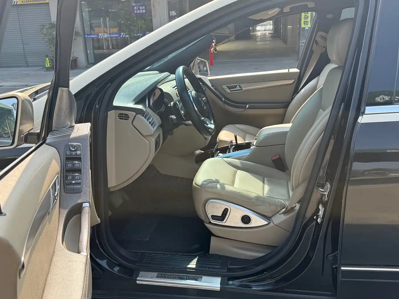 Mercedes-Benz R-Class 2011 R 300 L Business Class фото 9