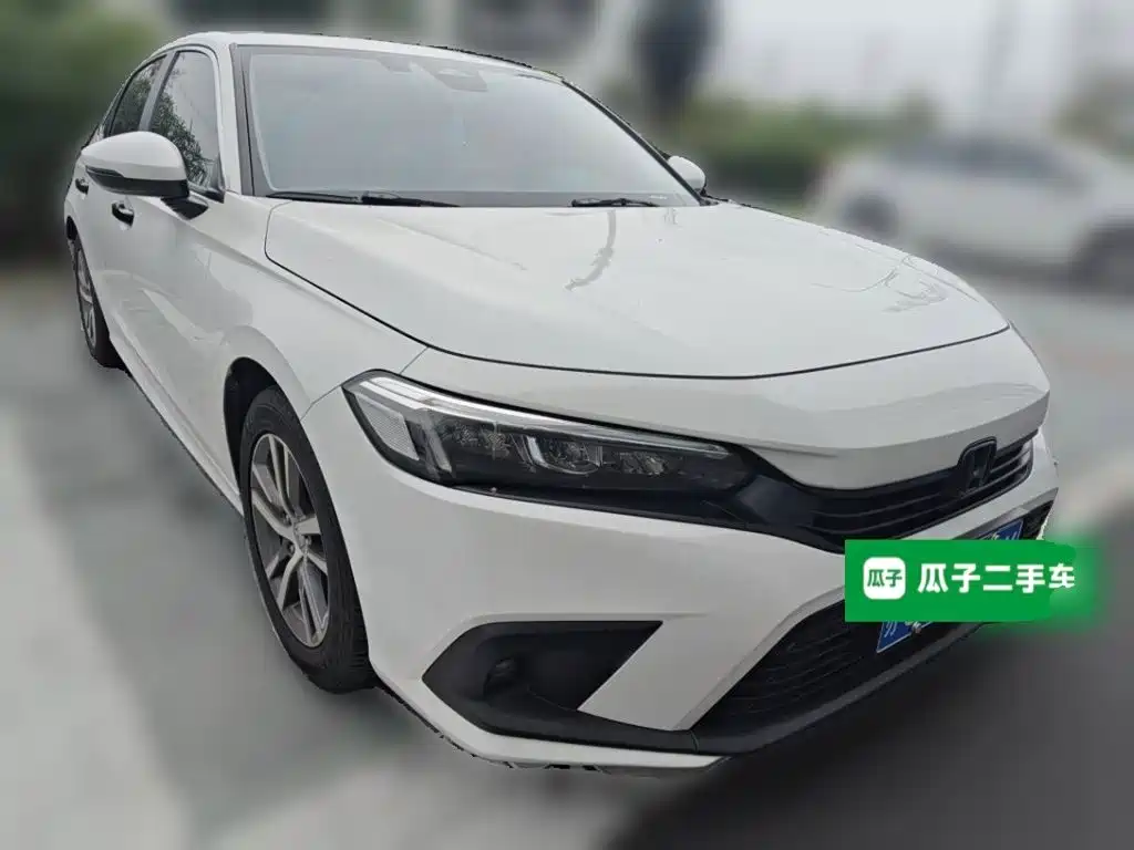 Фото 24 - Honda Civic