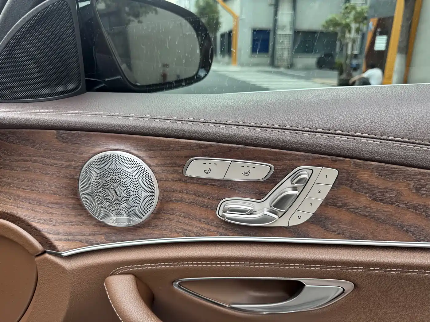 Mercedes-Benz E-Class 2020 Facelift E 300 L Exclusive фото 15