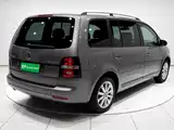 صورة 4 - Volkswagen Touran