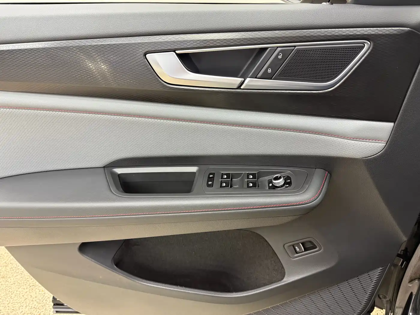 Volkswagen Teramont 2023 Teramont X 380TSI 4WD Luxury Edition фото 12