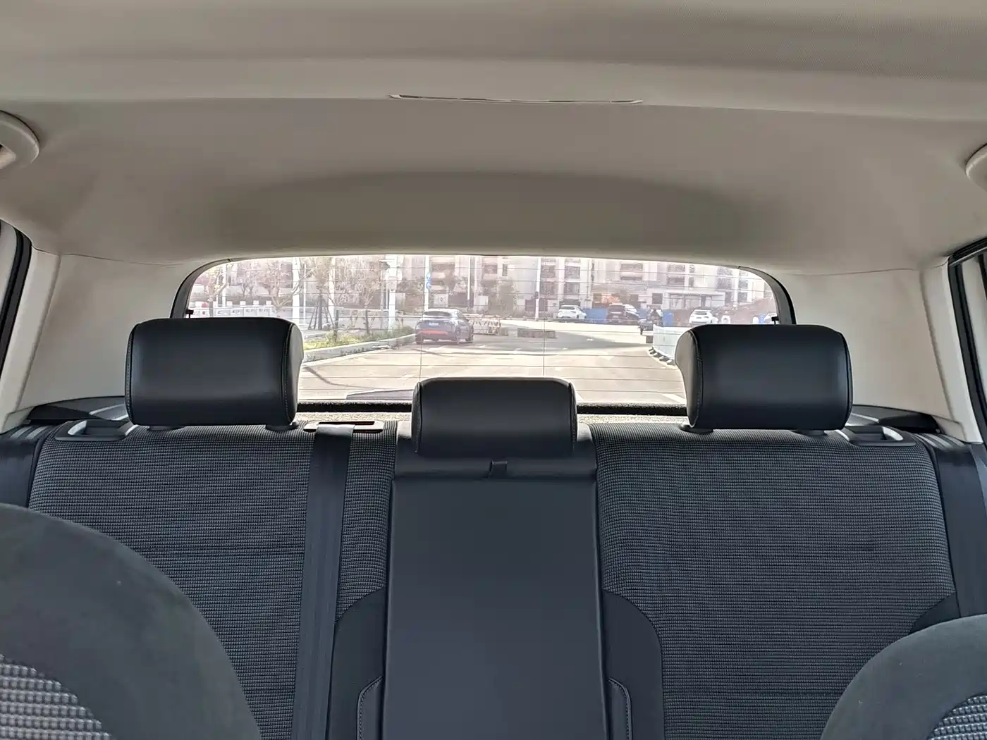 Volkswagen Golf 2018 230TSI Automatic Comfort фото 25