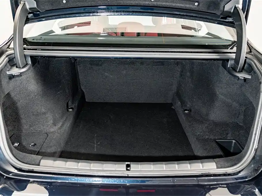 BMW 7 Series 2023 Model 740Li Leading M Sport Package фото 26