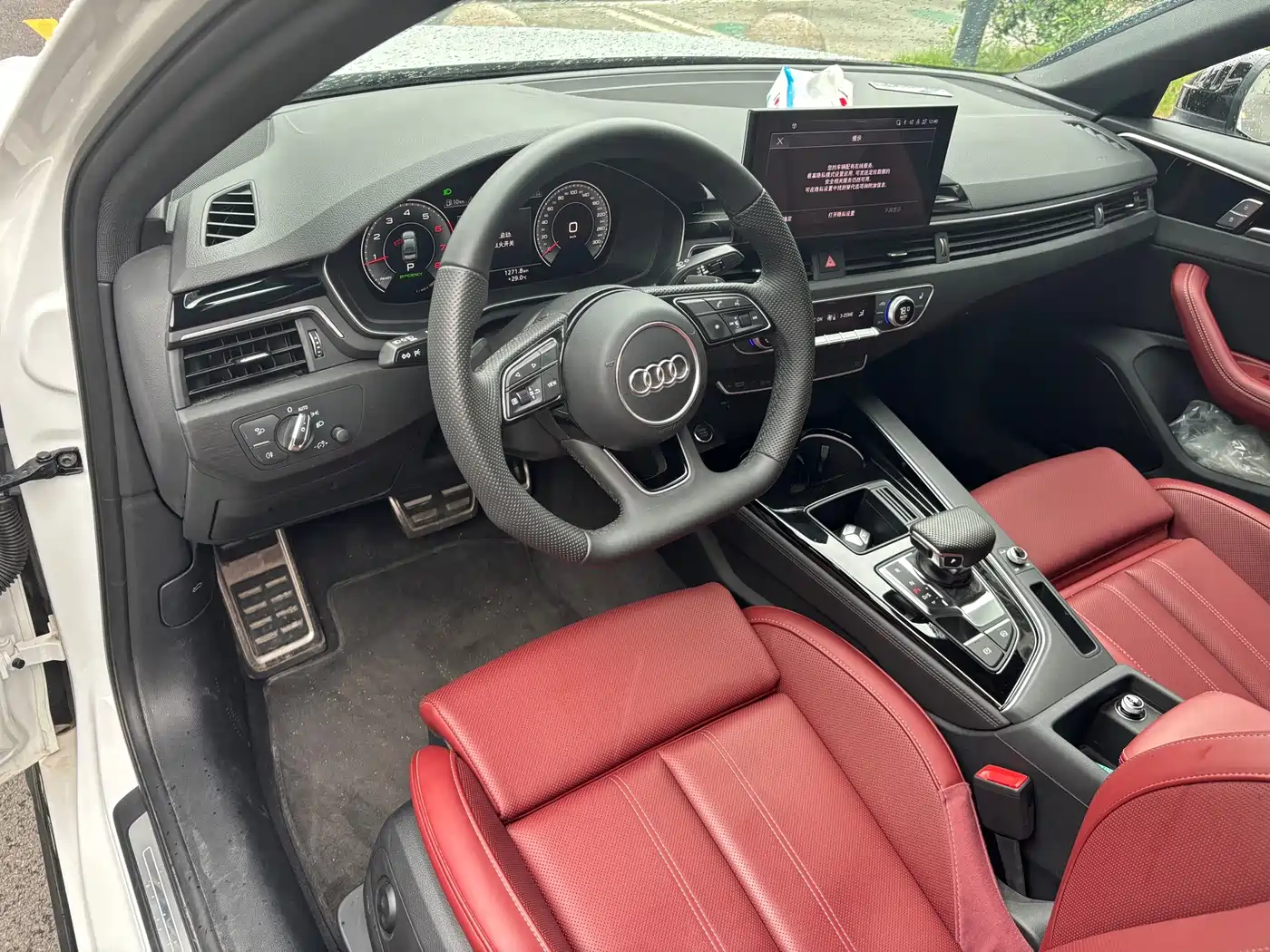 Фото 6 - Audi A4L