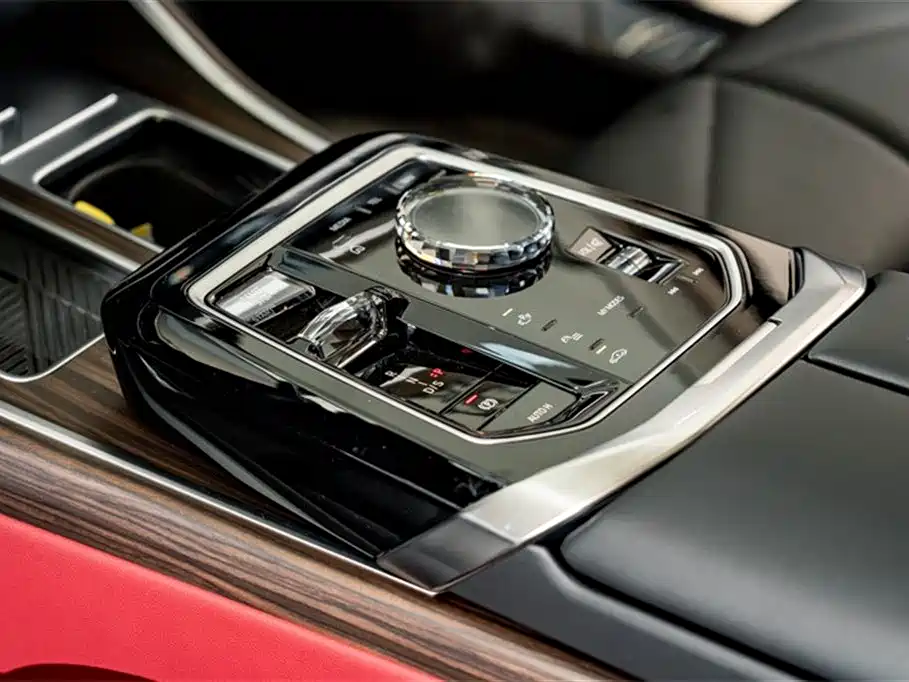 BMW 7 Series 2023 Model 740Li Leading M Sport Package фото 14