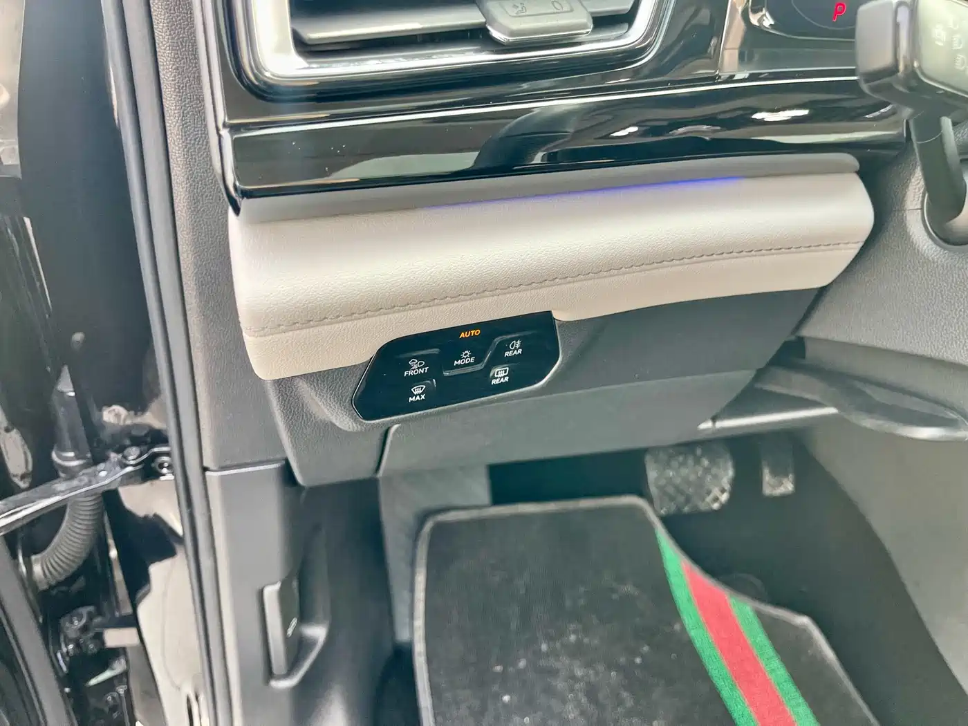 Volkswagen Teramont 2024 380TSI 4WD Prestige Luxury Edition фото 7