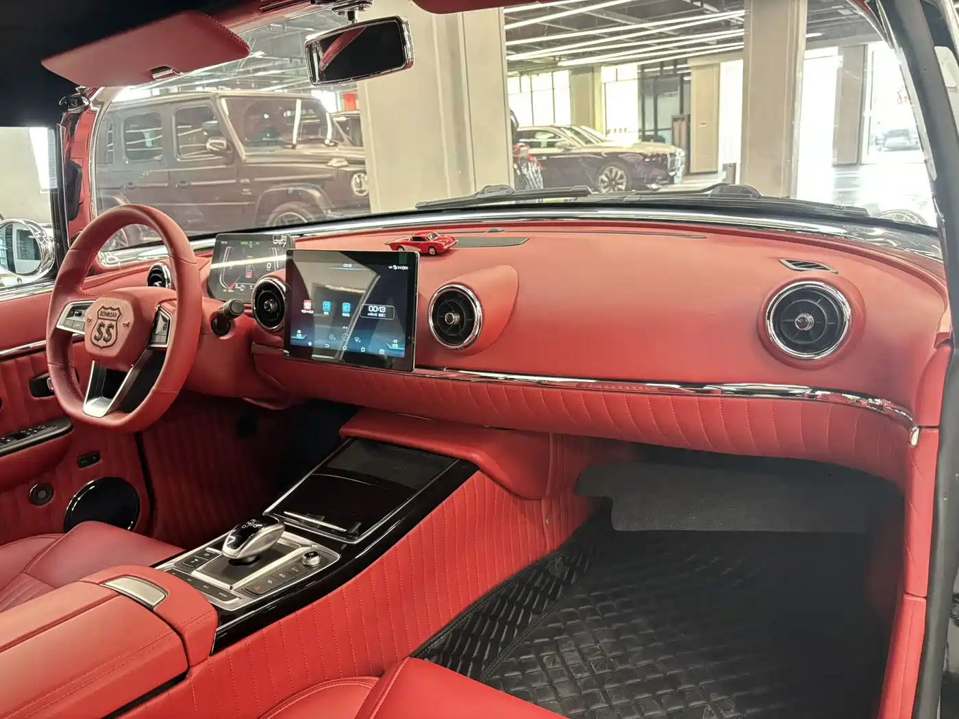 SONGSAN MOTORS SS DOLPHIN