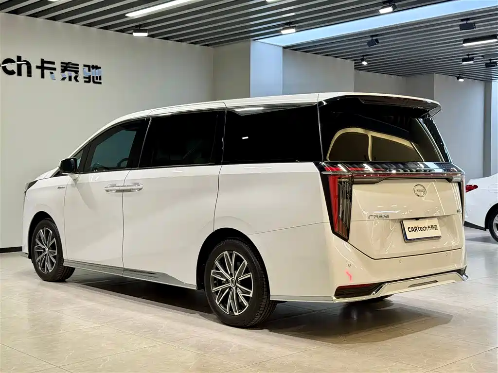GAC TRUMPCHI TRUMPCHI M8