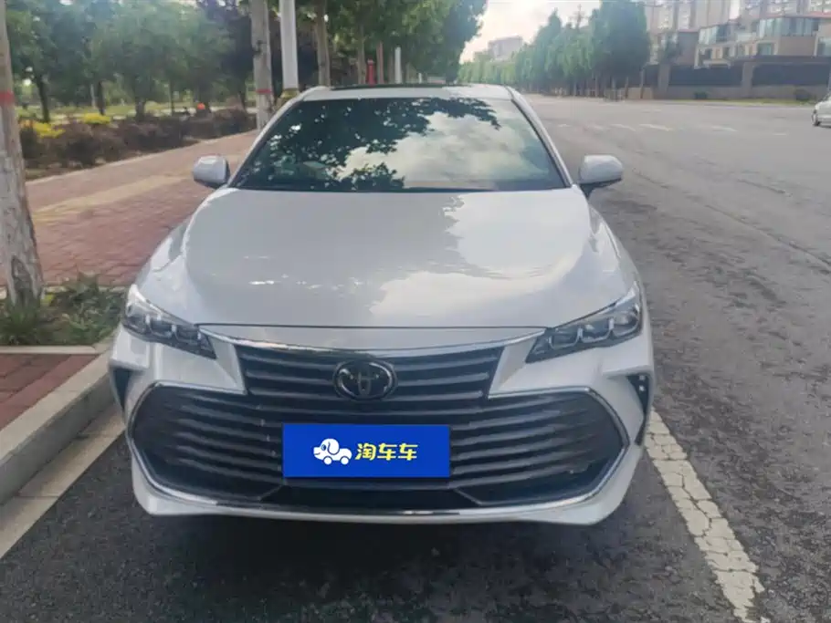 Toyota Avalon 2019 2.0L XLE Premium Edition (China VI) фото 2