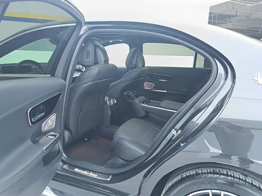 Mercedes-Benz C-Class 2023 Facelift II C 260 L Sport Edition фото 11