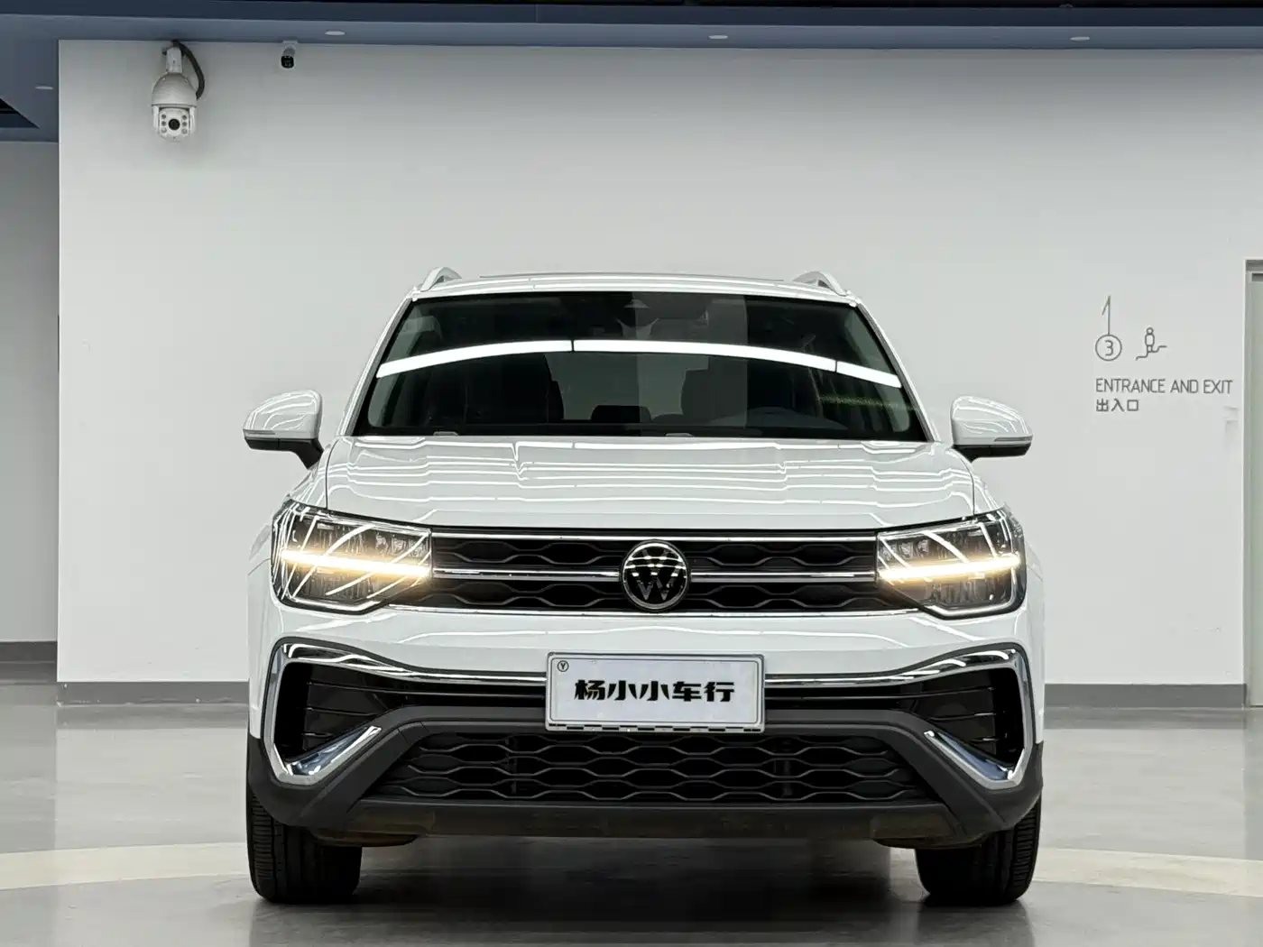Volkswagen Tharu 2024 300TSI 2WD Bright Moon Edition фото 2