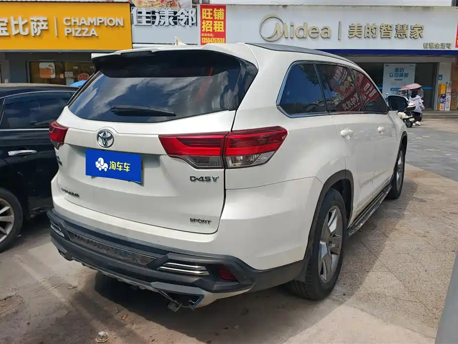Toyota Highlander 2018 2.0T 2WD Luxury 7-seater (China V) фото 3