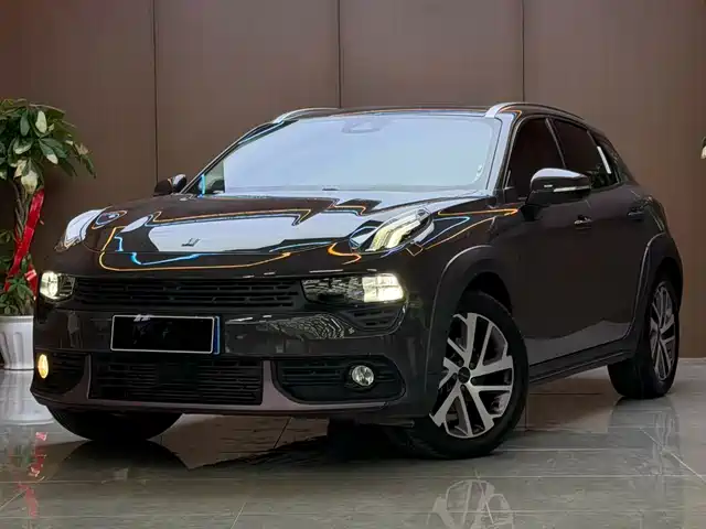 Lynk & Co 02 1.5TD DCT, моноприводный, Чемпион