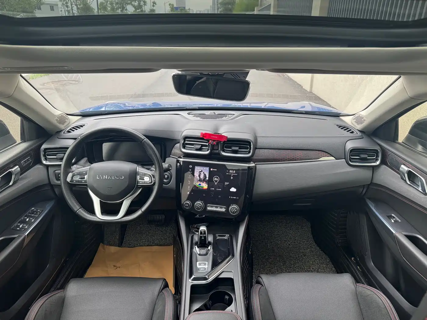 Lynk & Co 02 2018 2.0T Automatic 2WD Jin Pro Version China VI фото 5