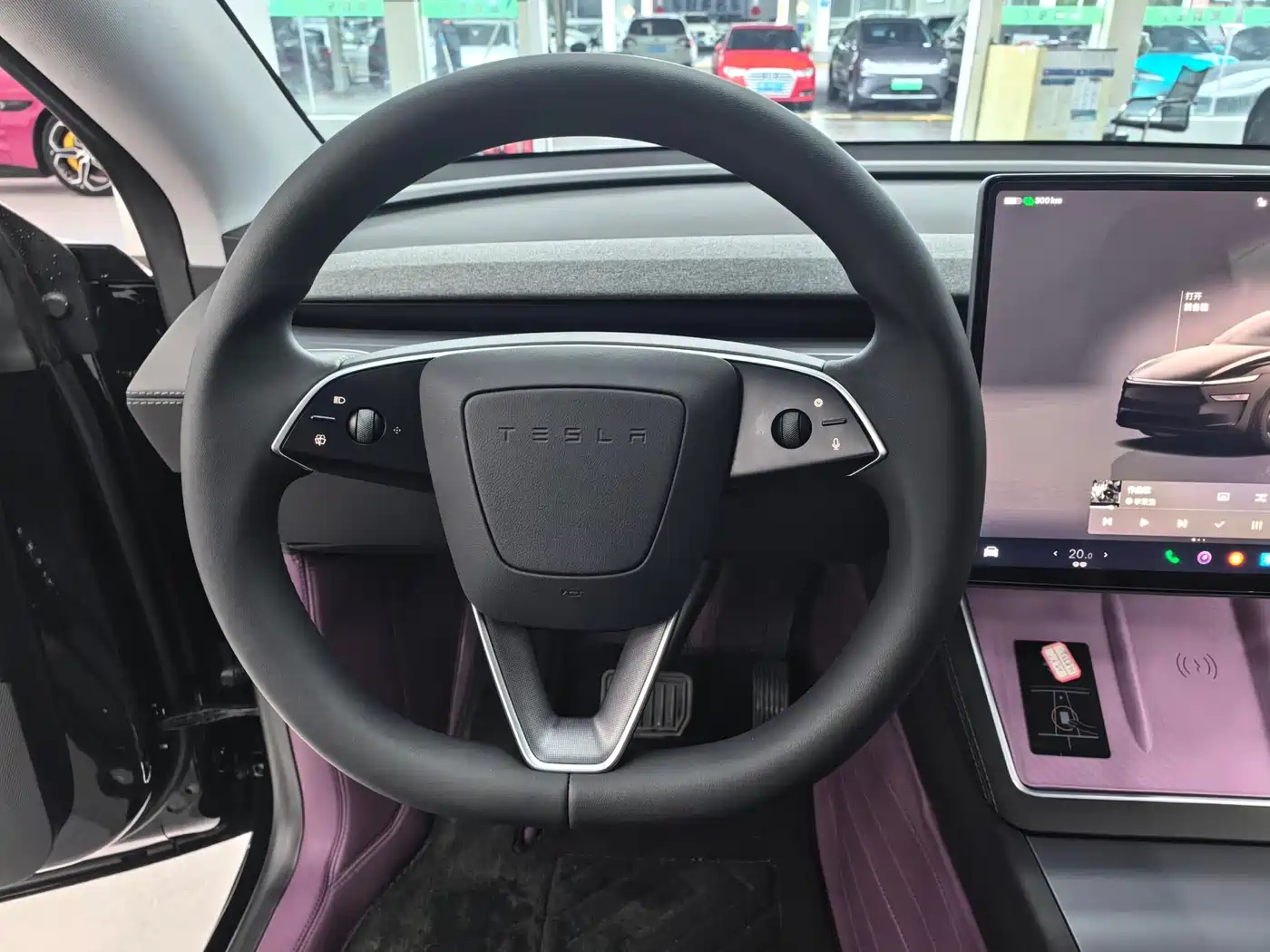 TESLA MODEL Y