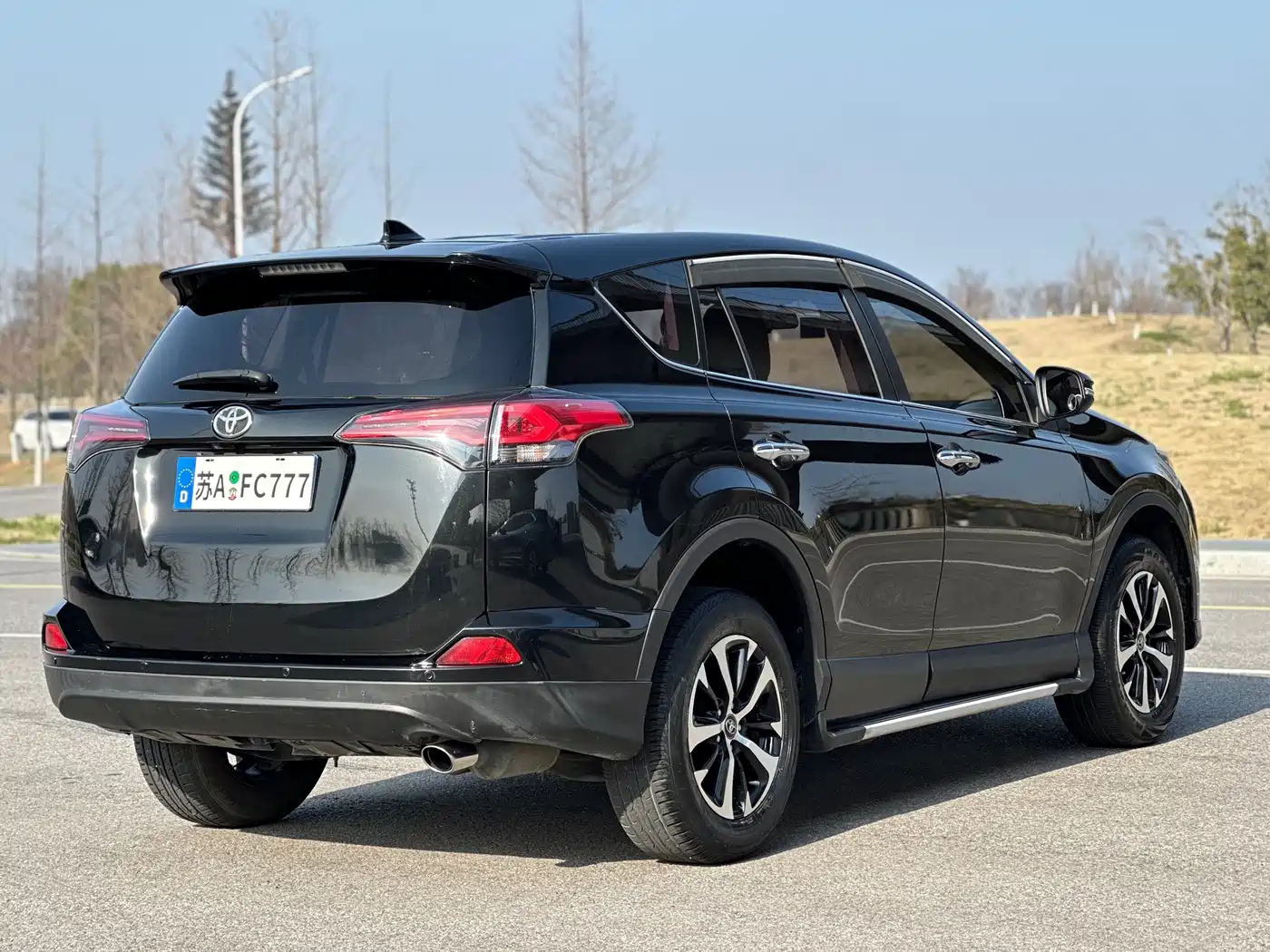 Toyota RAV4 Rongfang 2016 2.0L CVT 2WD Trend (China V) фото 7