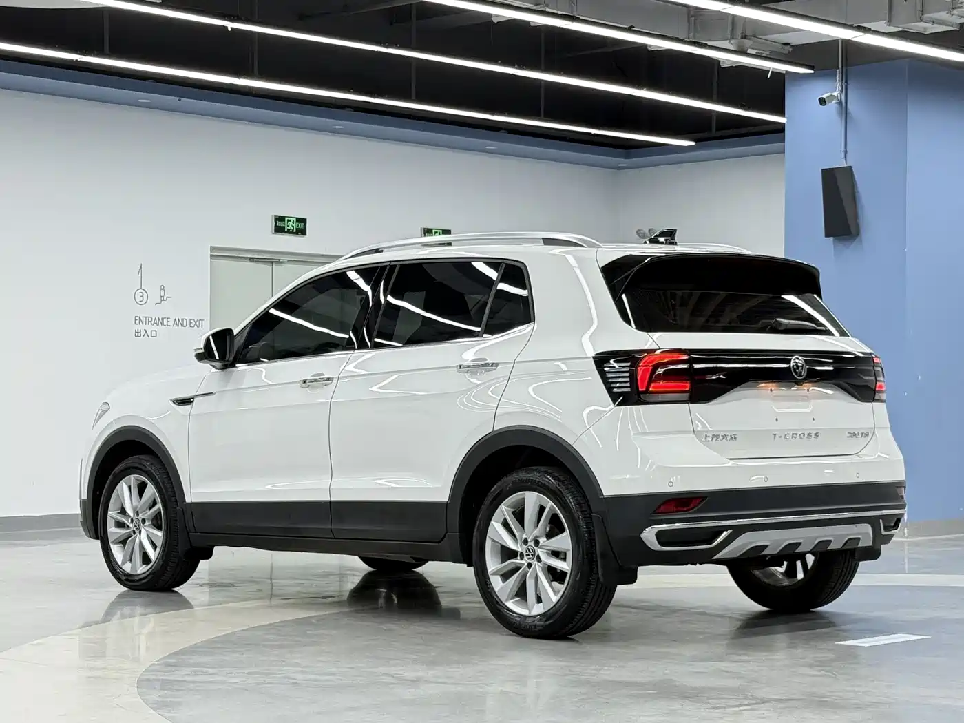Volkswagen T-Cross 2022 280TSI DSG Luxury Edition фото 6