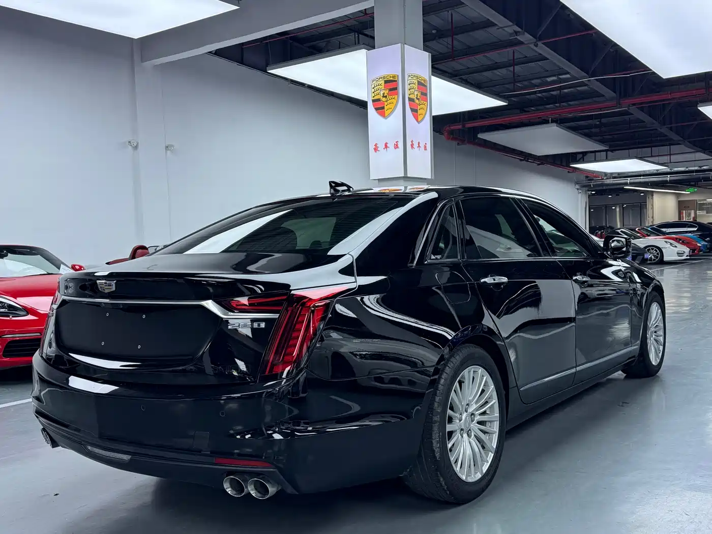 CADILLAC CT6
