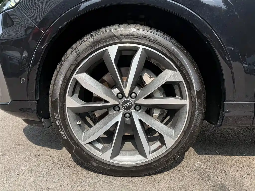 Audi Q7 2020 55 TFSI quattro S line Sport фото 25