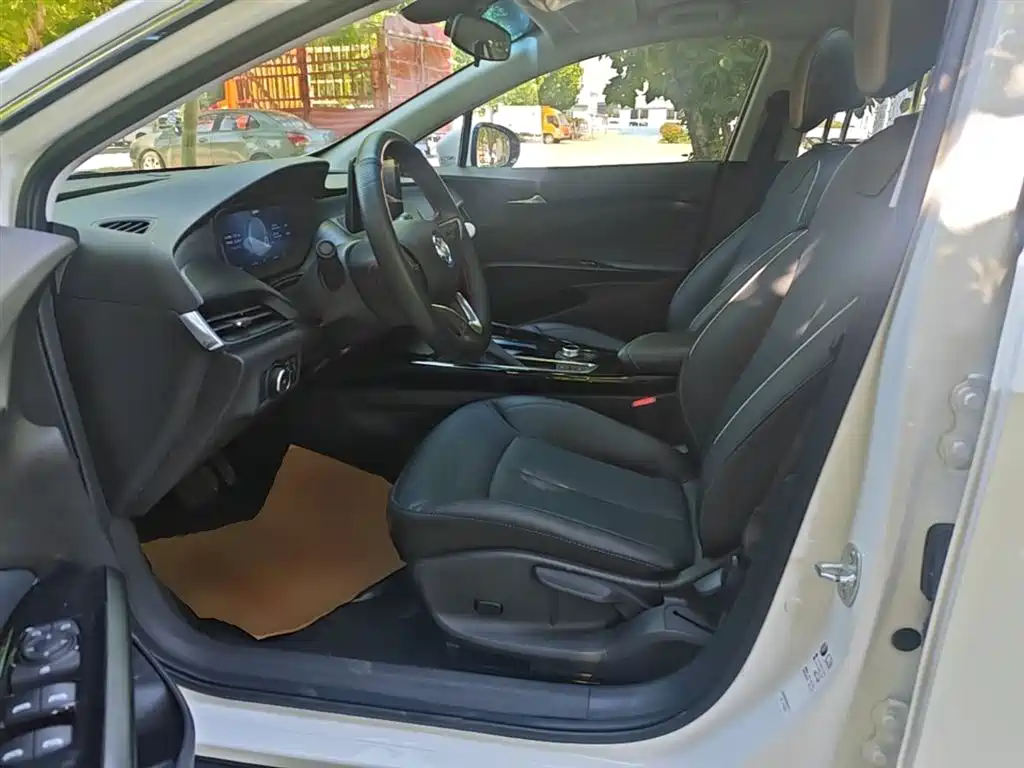 Buick Velite 6 2024 Model 430km Premium Edition фото 15