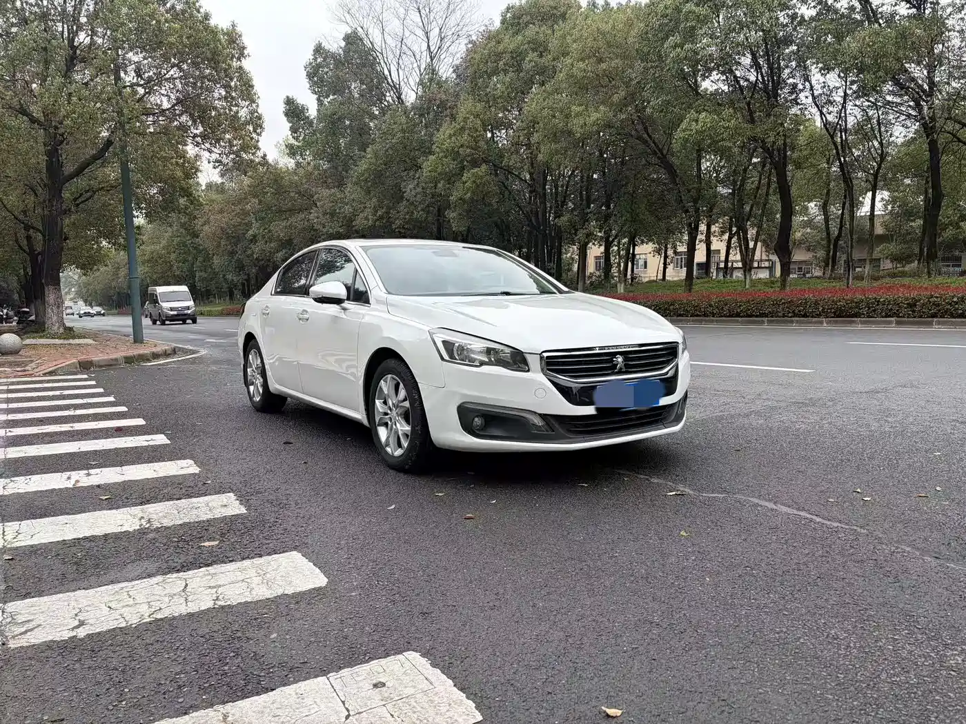 Peugeot 508 2015 1.6THP Auto Comfort Edition фото 3