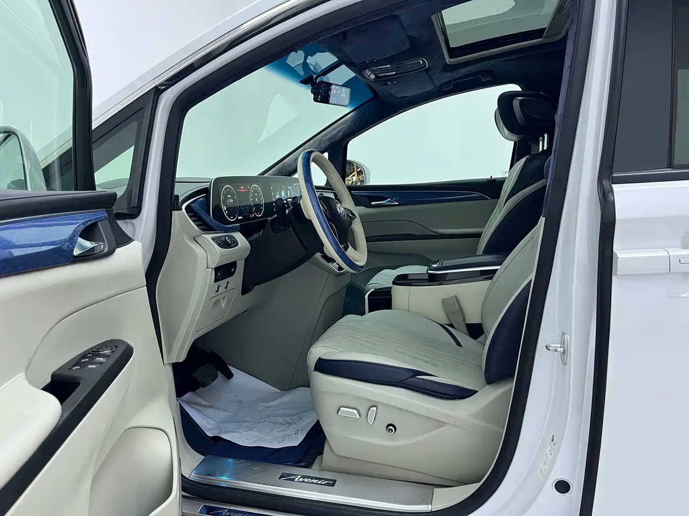 Buick GL8 2020 Model ES Landglory 653T Comfort фото 4