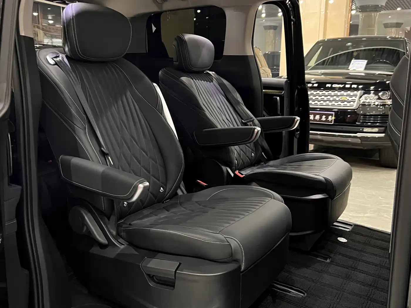Maxus Maxus G90 2024 2024 Model 2.0T Starlight 7-Seater Edition