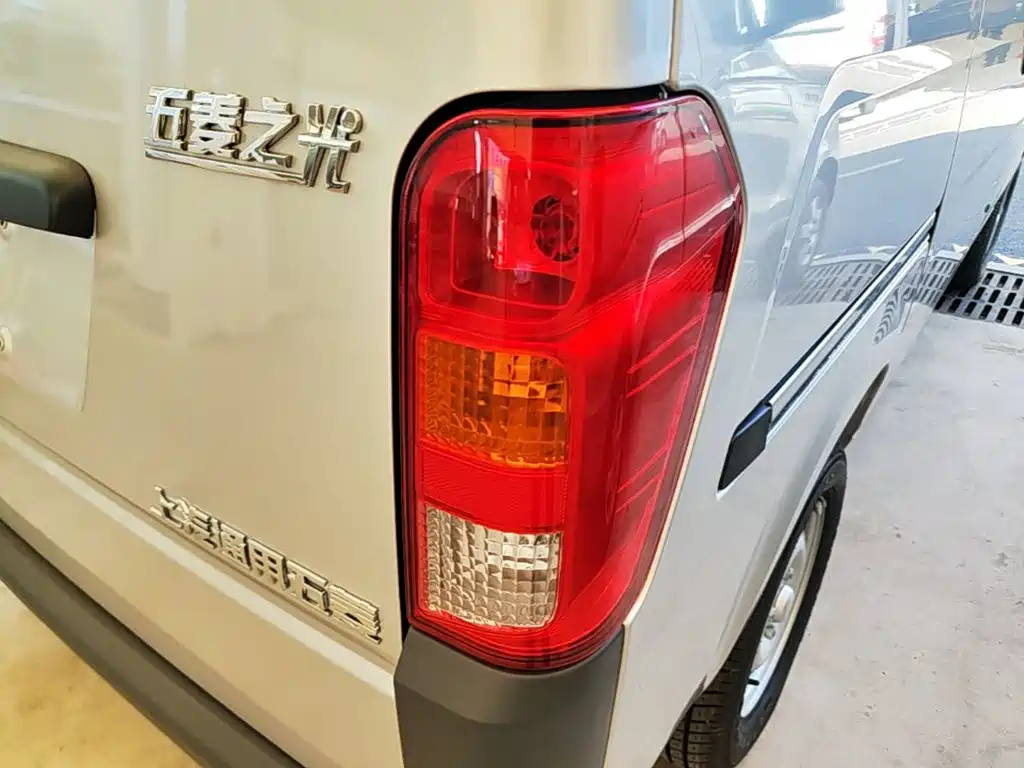 Wuling Motors Wuling Zhiguang 2026 2023 1.5L Utility 5/7-seater