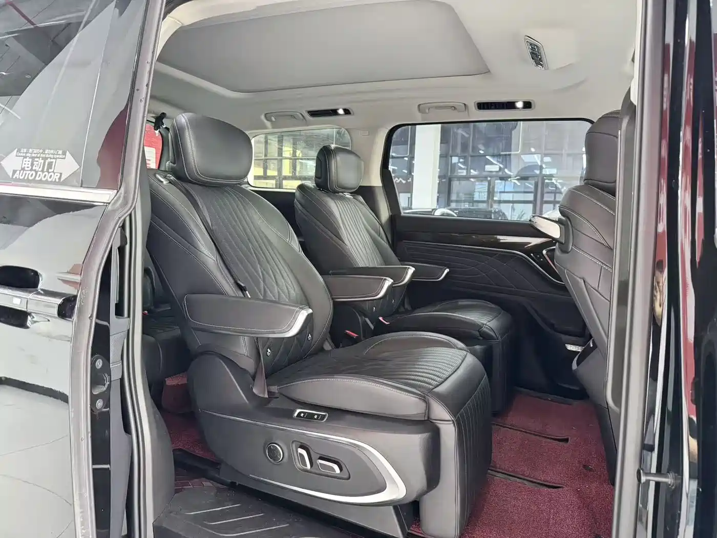SAIC Maxus Maxus G90 2023 2023 2.0T Galaxy 7-seater
