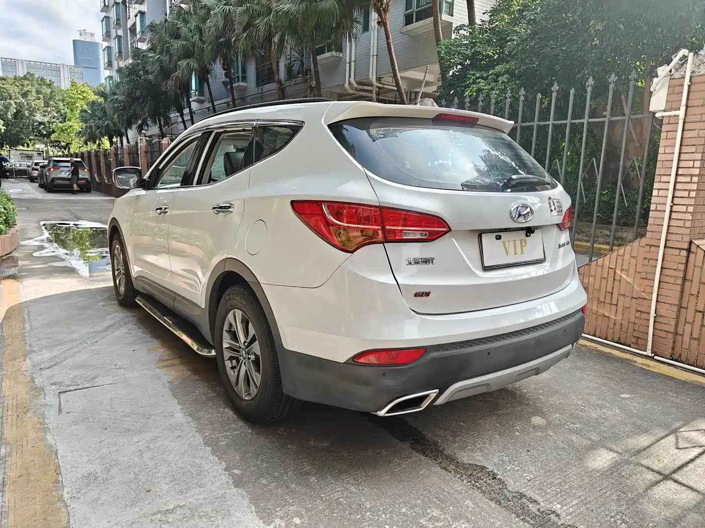 Hyundai Santa Fe 2015 2.4L Automatic 2WD Smart 5-seater фото 6