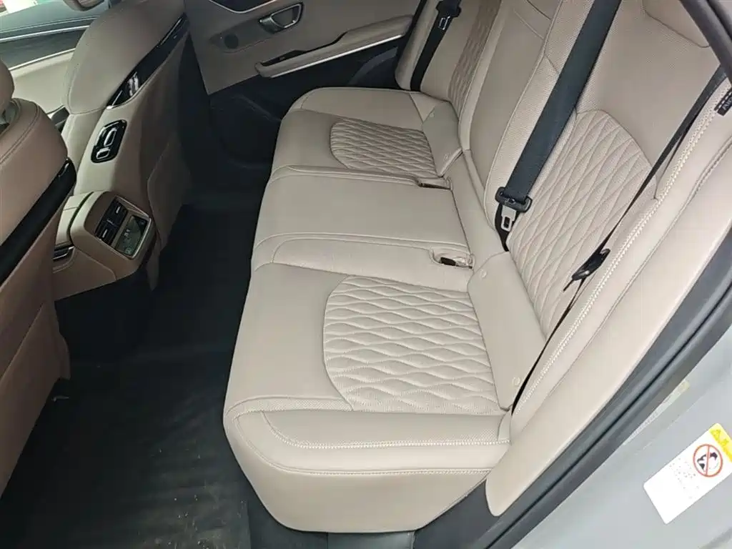 BYD Han 2025 Model EV 701KM LiDAR Smart Driving Version фото 17