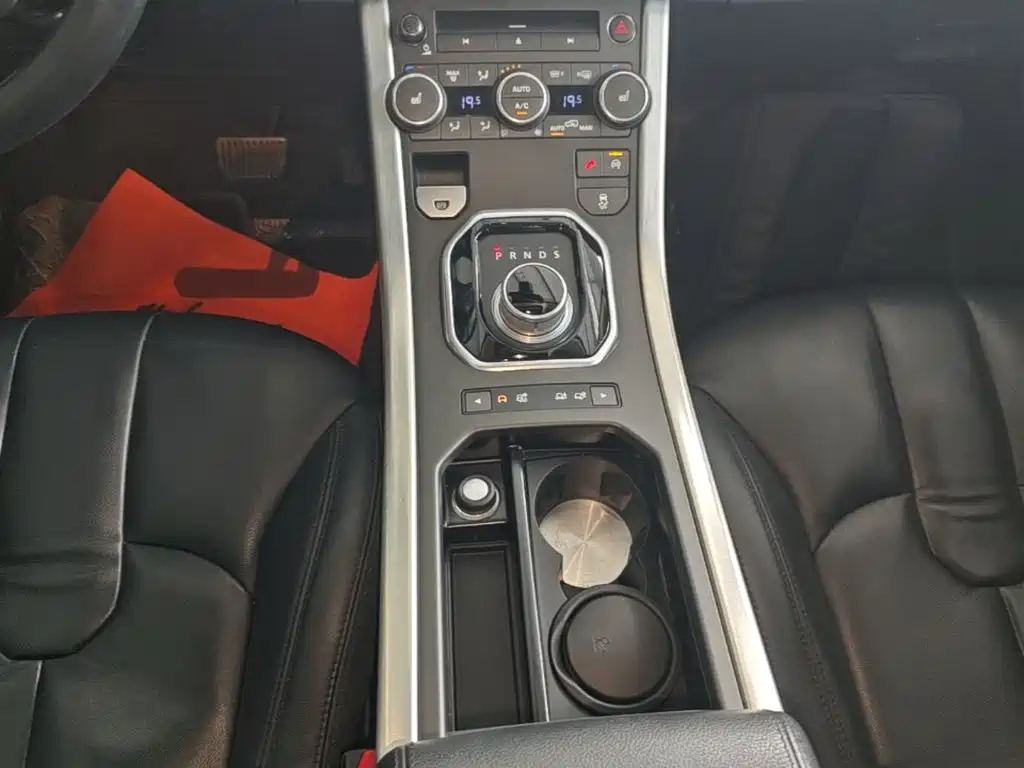 Land Rover Range Rover Evoque (Import) 2015 2014 2.0T 5-door Brilliance Premium