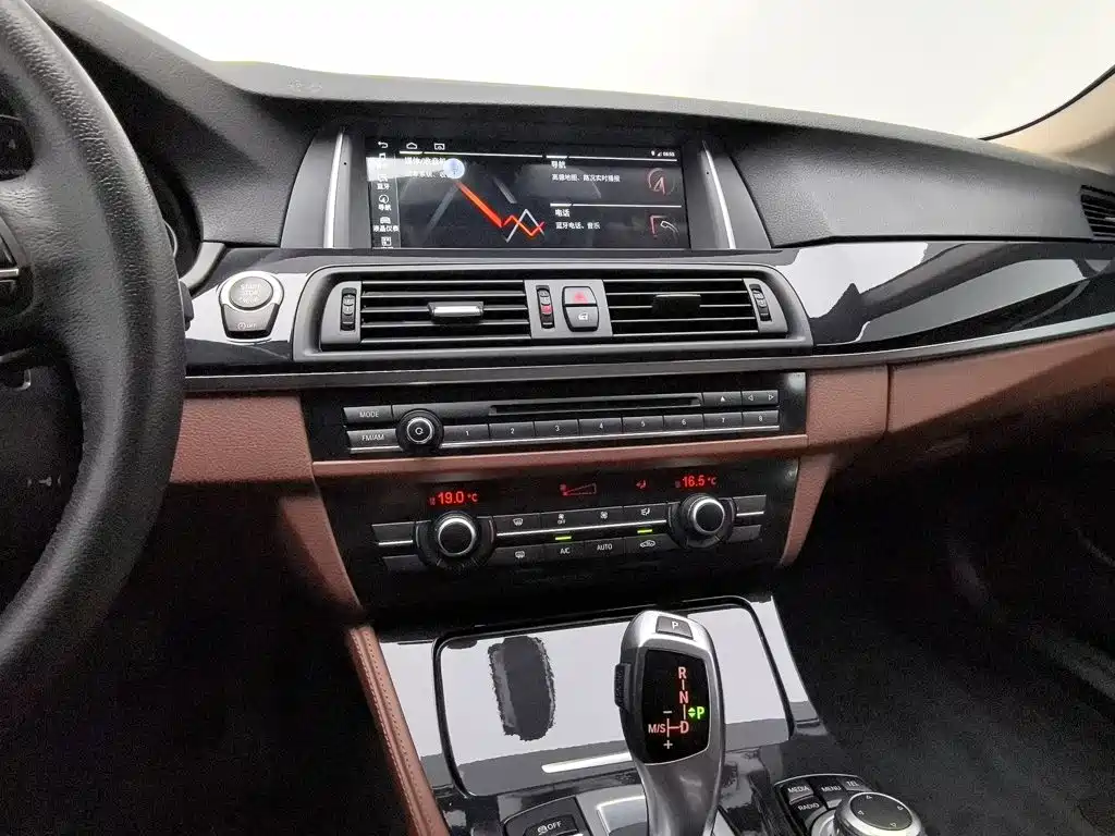 Фото 12 - BMW 5 Series (Import)