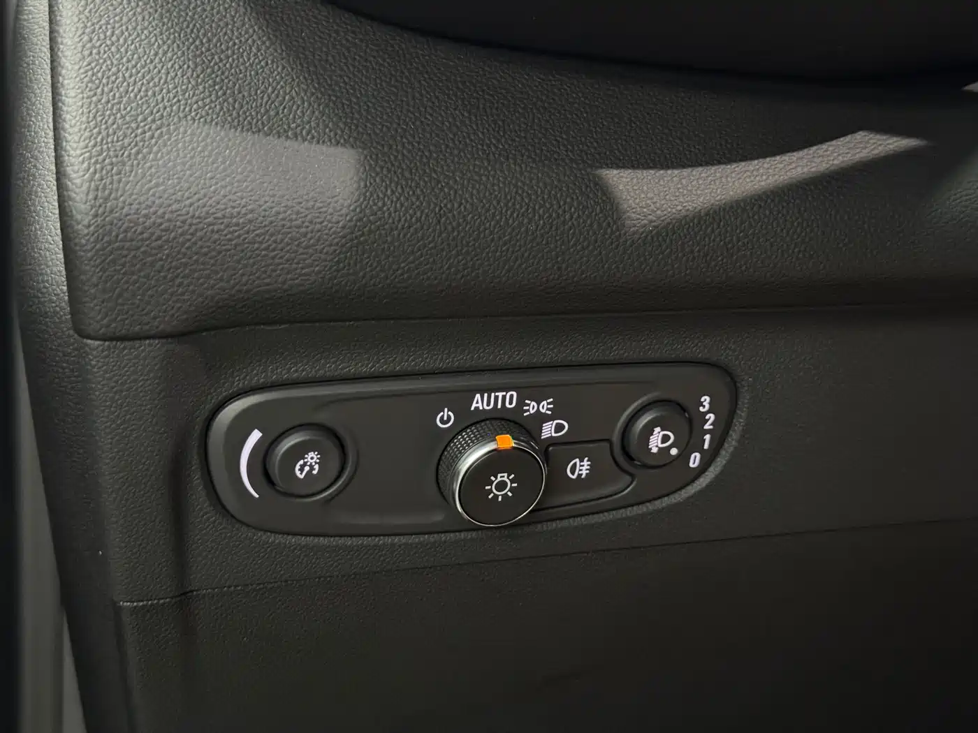 Buick Envision S 2024 2023 Envision S 652T FWD Luxury
