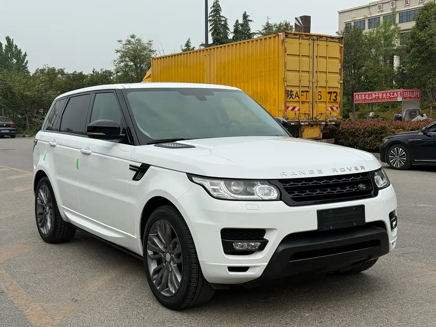 Land Rover Range Rover Sport 2014 3.0 SC V6 HSE DYNAMIC фото 3